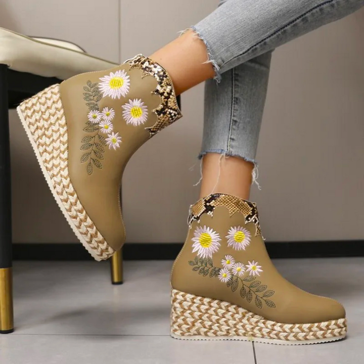 BUNTO - Elegant Floral Platform Ankle Boots