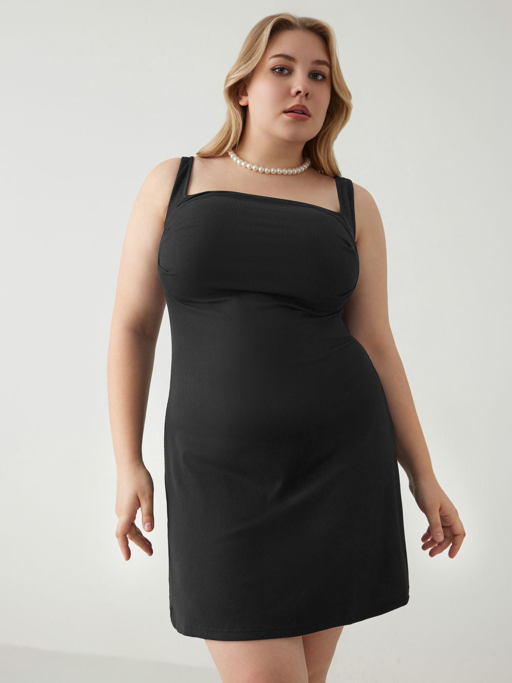 SHANI - Plus Size Black Dress