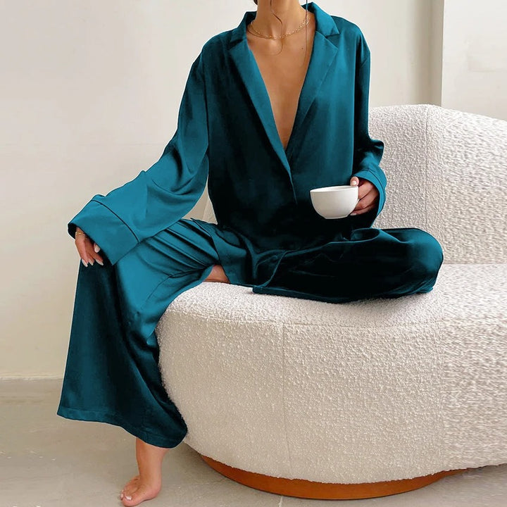 EFFEN - Silky Elegance Oversized Pajama Set