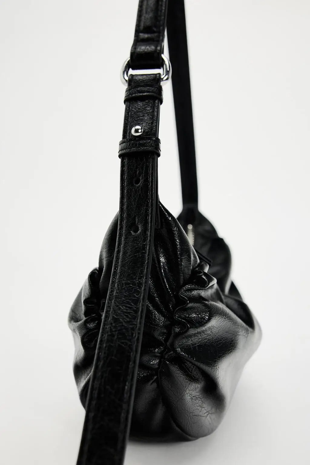 AMI - Ruched Leather Shoulder Bag