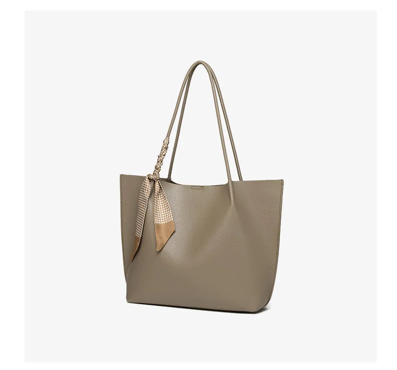 AMI - Large Tote Bag