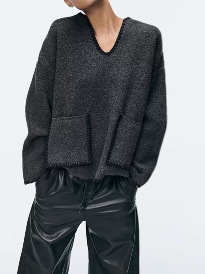 SOLUD - Charcoal Chic Wool-Blend V-Neck Pullover